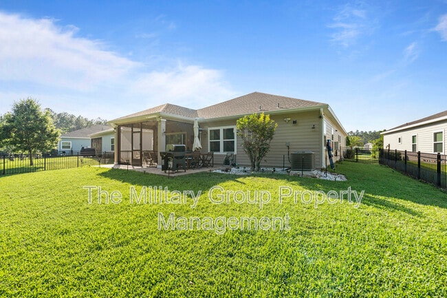 Building Photo - 383 St Vincent Dr