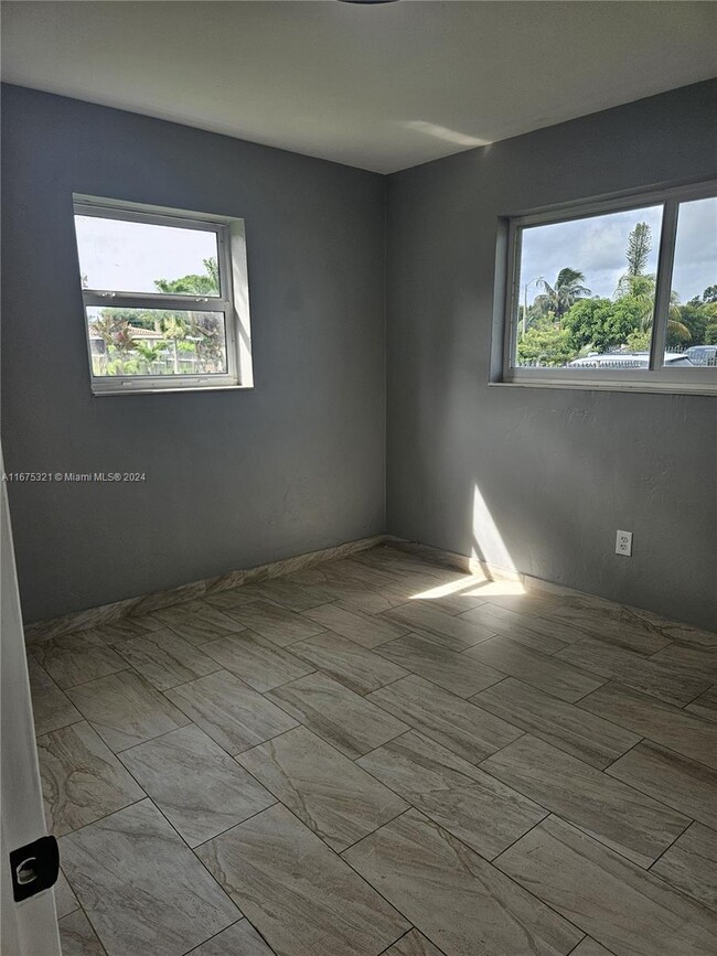 Building Photo - 3 bedroom in North Miami FL 33179