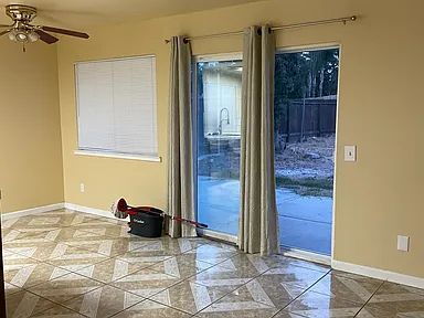Building Photo - Ready to move-in.