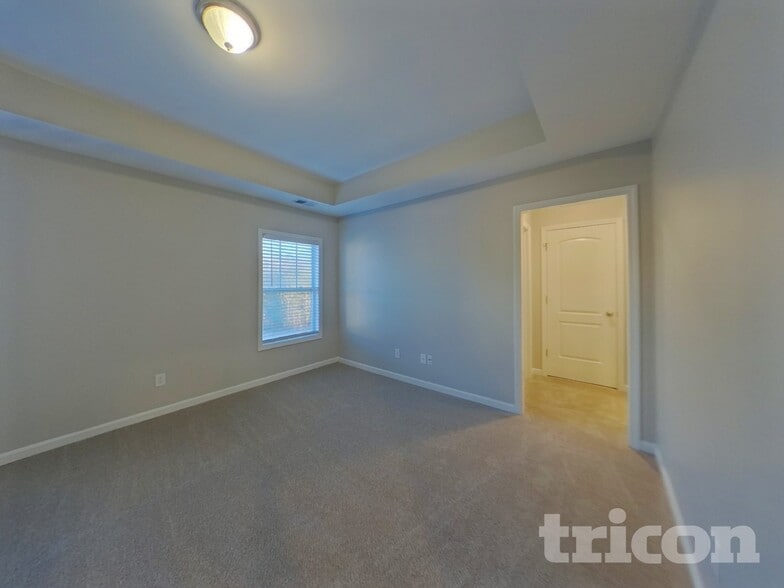 Building Photo - 422 Providence Plantation Cir