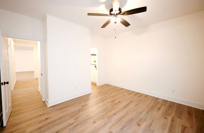 Building Photo - 513 Briarbrook Ln