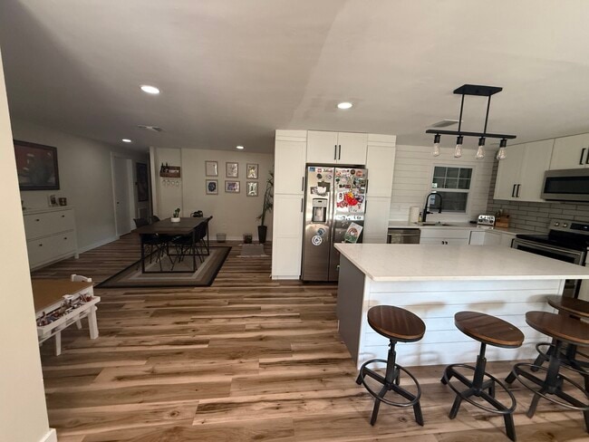 Building Photo - 1388 Rose St