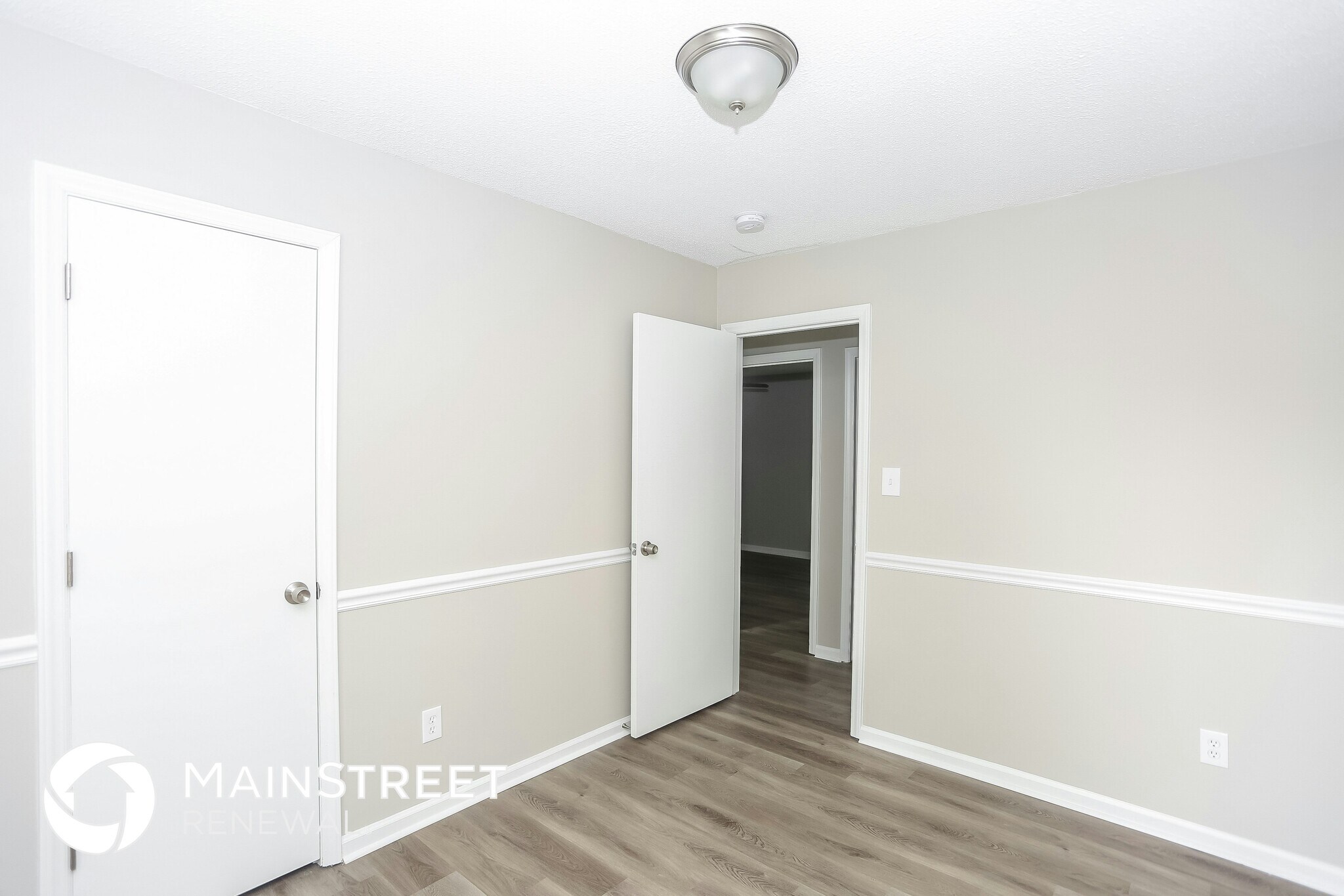 Building Photo - 6740 Rocklake Dr