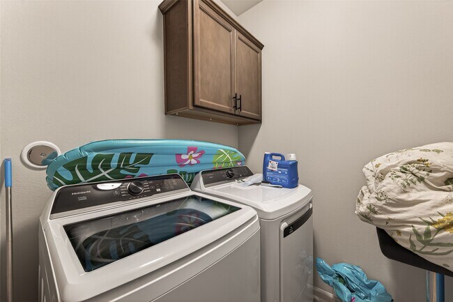 Building Photo - 1010 Gentle Nook Dr