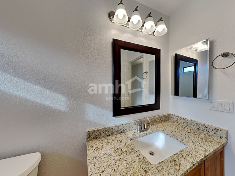 Building Photo - 16210 W Tasha Dr