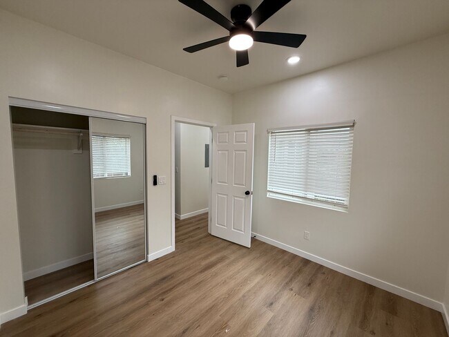 Building Photo - 5418-5420 Baja Drive