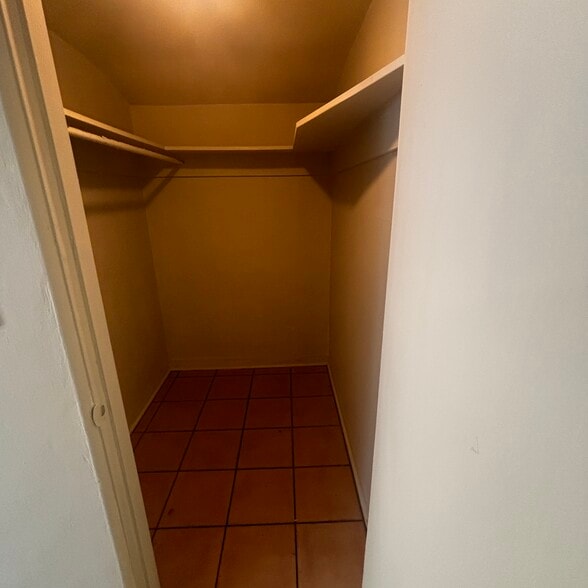 Building Photo - 1409 S Mill Ave