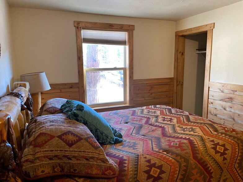 Bedroom 1 - 3501 Devils Gulch Rd