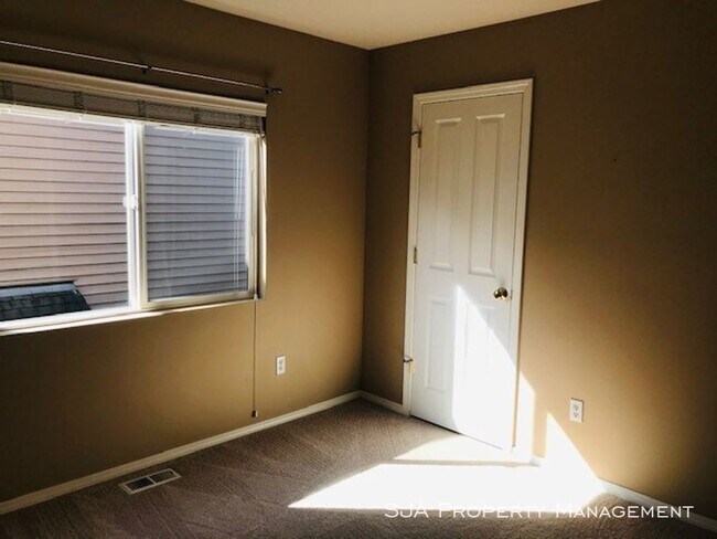 Building Photo - Large and Spacious Home in Renaissance Ridge!
