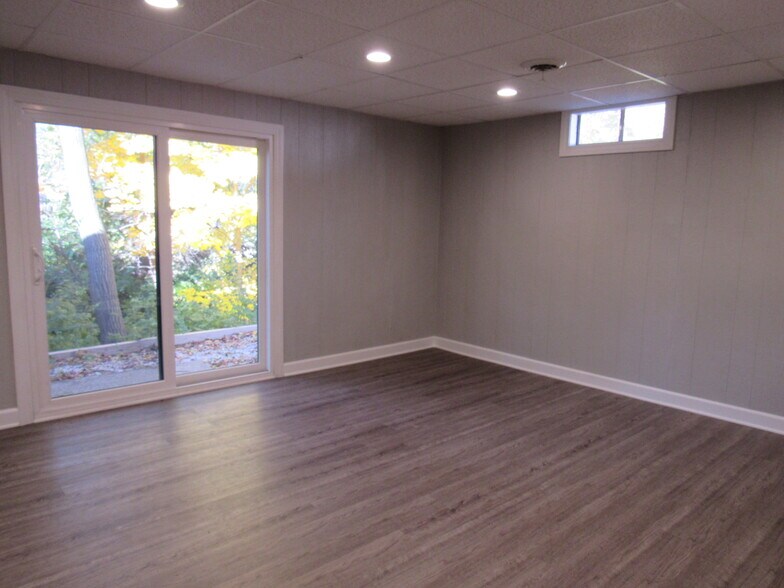 Building Photo - 5213 12th Ave