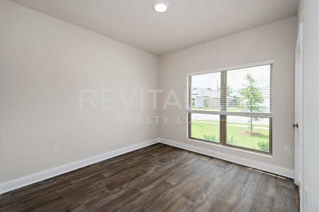 Building Photo - 14567 Dayton Cir