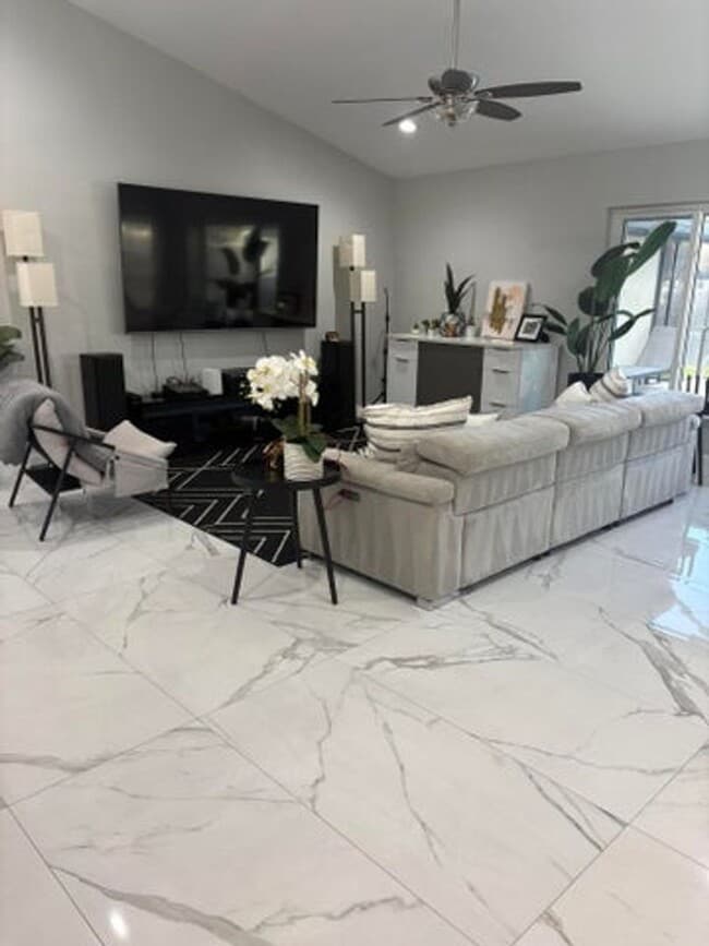 Building Photo - 18255 181st Cir S