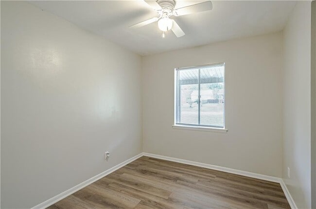 Building Photo - 4339 Binghamton Dr