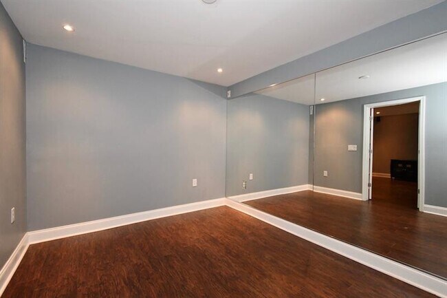 Building Photo - 460 Summer Breeze Ct.