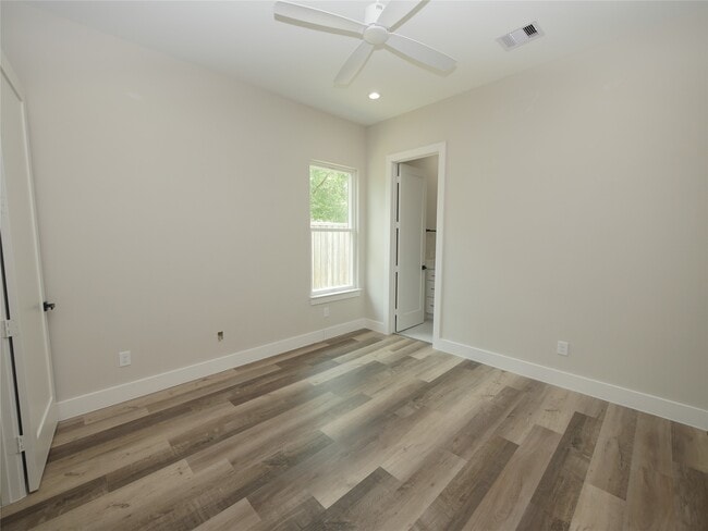 Building Photo - 7350 Cayton St