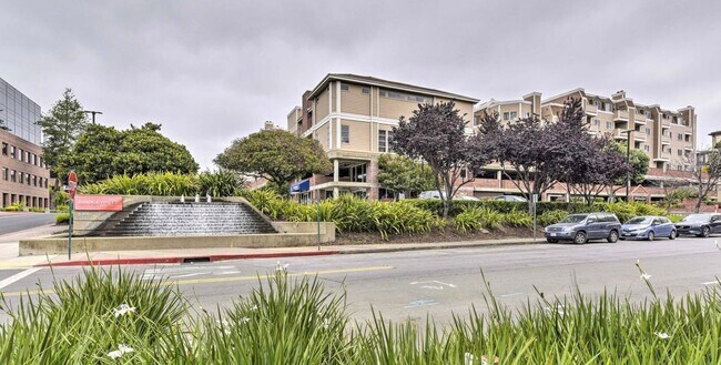 Building Photo - COMING SOON!!! BEAUTIFUL 1BD/1BA CONDO IN EMERYVILLE CA