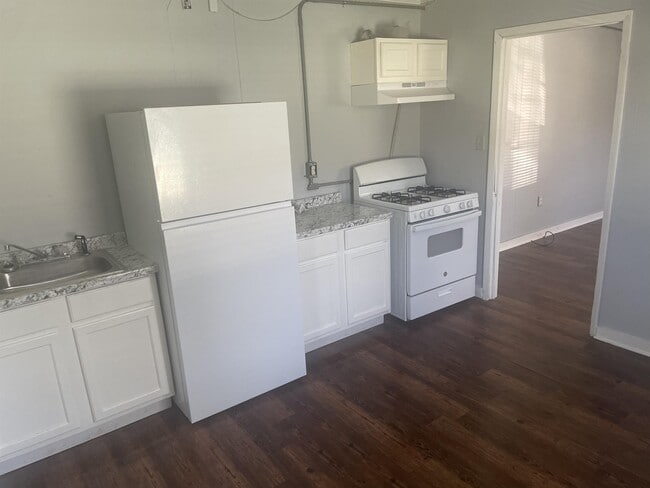 Building Photo - 1304 Southern Ave