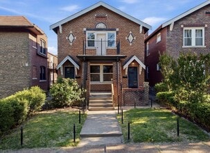Building Photo - 5006 Tholozan Ave