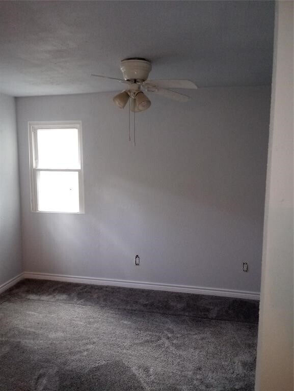 Building Photo - 3411 S Briar Knoll Dr
