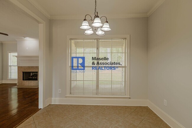 Building Photo - 3 Bed/2 Bath Home in Madison in Devlin Spr...