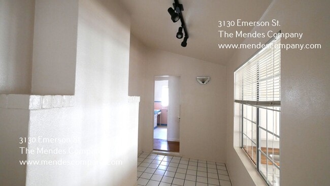 Building Photo - 3130 Emerson St