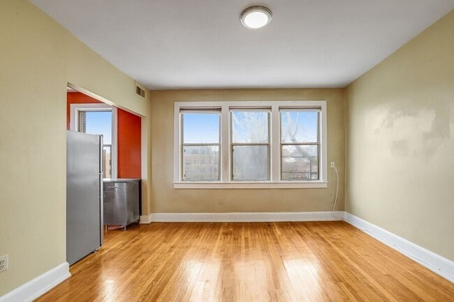 Building Photo - 1725 Lanier Pl NW