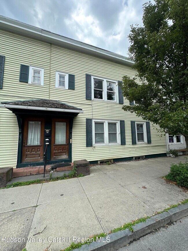 Building Photo - 229 Warren St