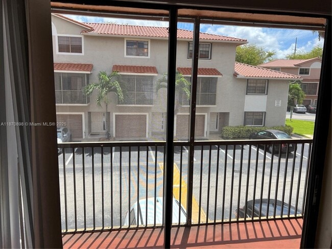 Building Photo - 9908 Hammocks Blvd