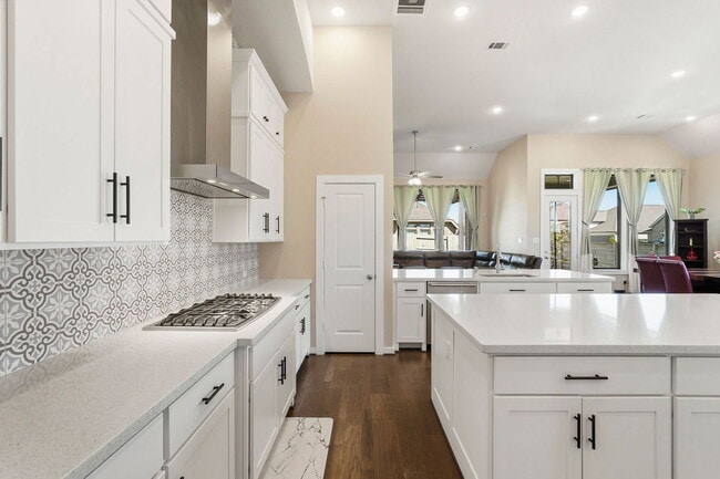 Building Photo - 2239 Plum Creek Dr