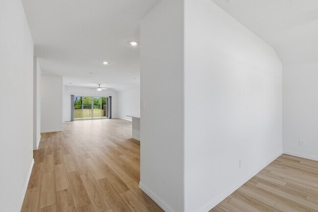 Building Photo - 3407 Copperwood Dr