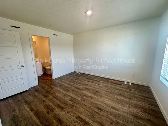 Building Photo - 3957 Pinnacles Ct