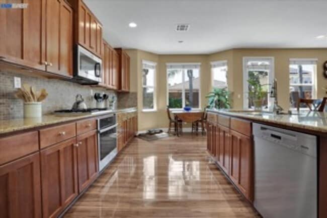 Building Photo - COMING SOON!! Spacious 4-Bedroom Home in O...