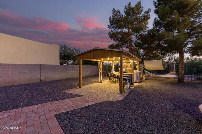 Building Photo - 20475 E Palomino Dr