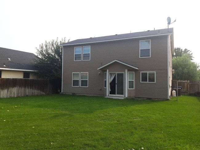 Building Photo - Nice Home In Fieldcrest Village