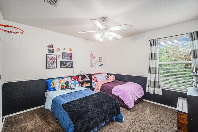 Building Photo - "Spacious 5-bedroom Corner Lot Home with Dual Living Areas, Office & Resort-Style Community Ameni...