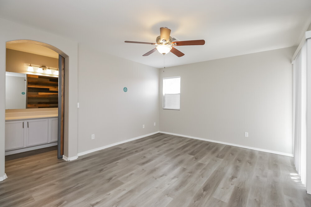 Building Photo - 1283 S Anvil Pl