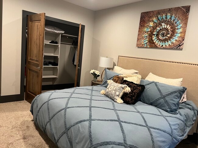 Building Photo - 5144 N Lauralwood St