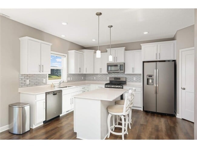 Building Photo - 17545 57th St NE