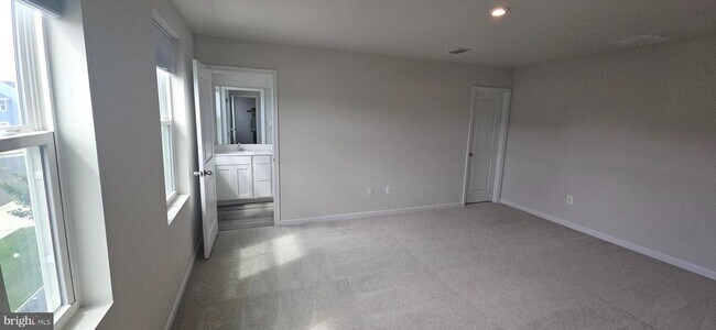 Building Photo - 131 Birmingham Dr