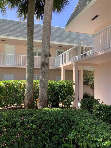 Building Photo - 18081 SE Country Club Dr