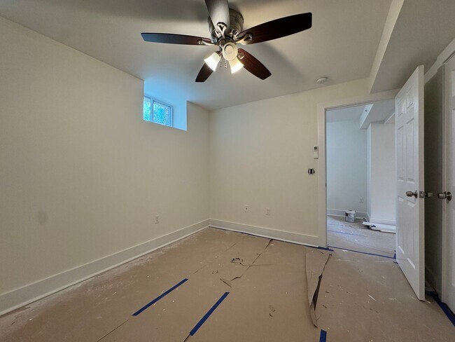 Building Photo - 169 Olive St