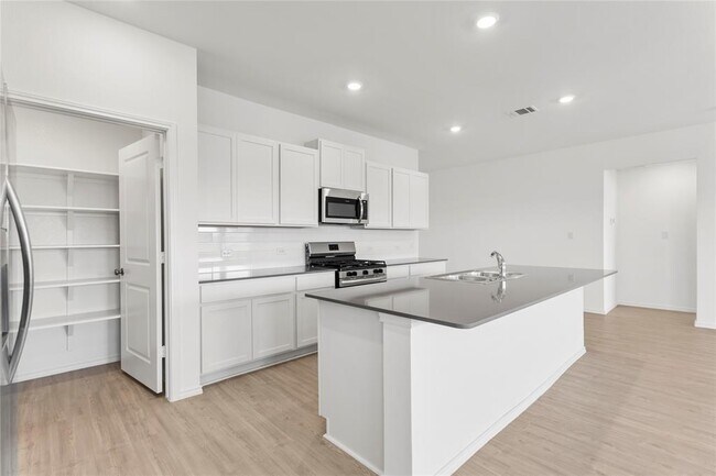 Building Photo - 144 Sky Meadows Cir