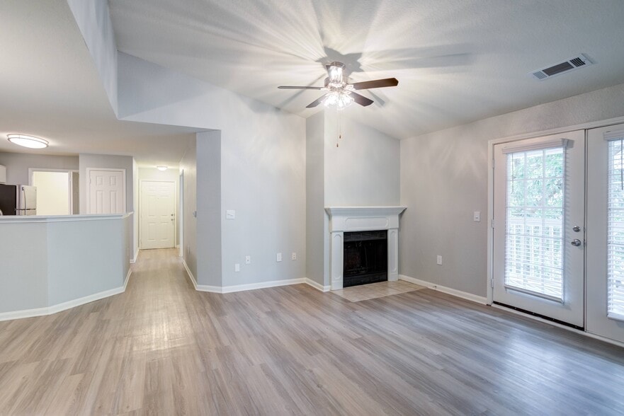 Building Photo - Marina Pointe
