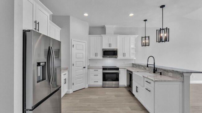 Building Photo - Stunning New Construction Villa for Rent Near Lake John