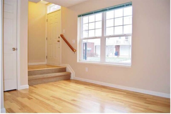 Building Photo - 70 Florence St