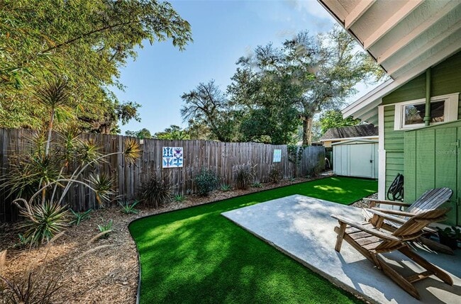 Building Photo - 1009 8th St N