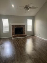 Building Photo - 603 Drakes Landing