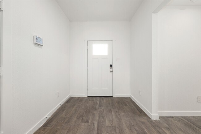 Building Photo - 6931 Dell Vista Drive
