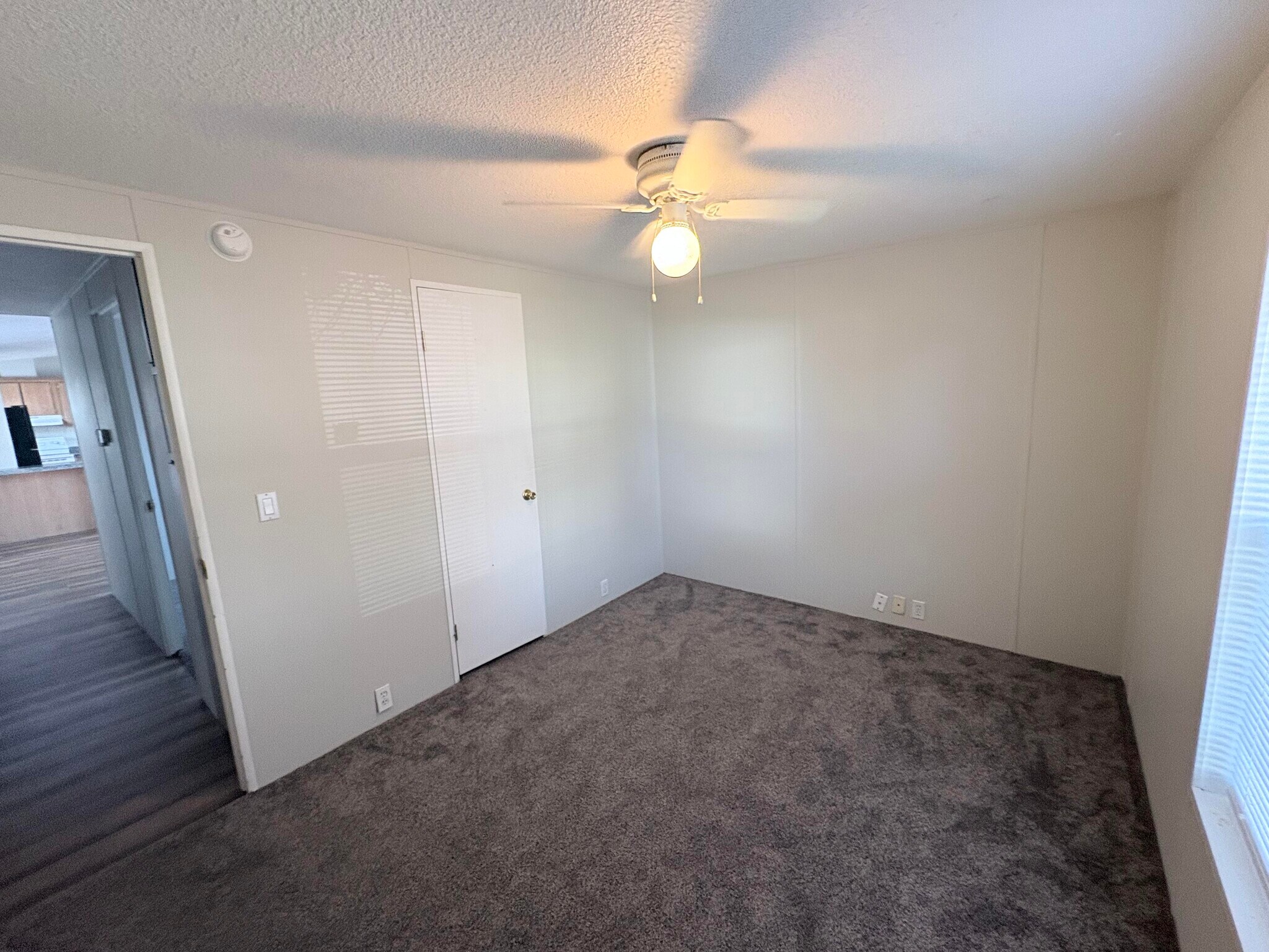 Building Photo - 2250 N Whispering Pnes Dr