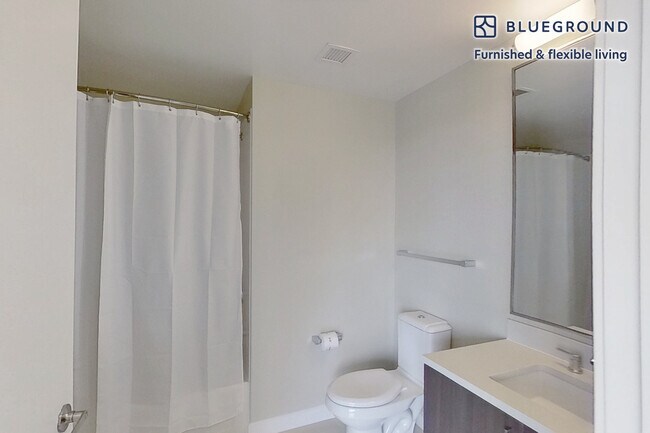 Building Photo - 77 Exeter St